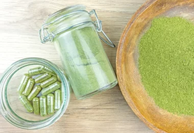 Michigan residents can buy kratom from either local stores or online vendors