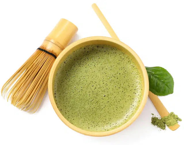 Kratom Drink with Whisk